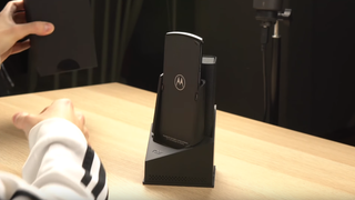 After a One Month Delay, the New Moto Razr Has Started Shipping a Week Early